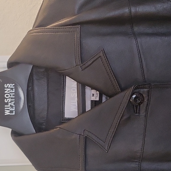 Wilson's Women's Leather Jacket - Picture 2 of 6